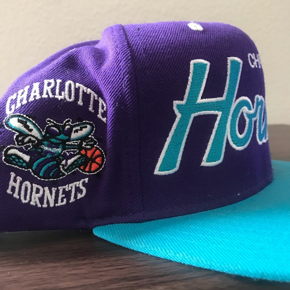 Hornets SnapBack - Picture 2 of 4